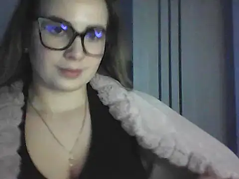 Snapshot of GoddessTenderness chatting on February 22, 7:36 pm GoddessTenderness online show from February 22, 7:36 pm