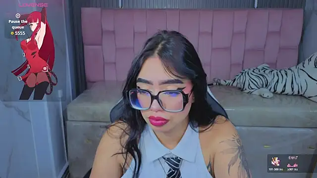 Snapshot of Anni_acker_b chatting on February 9, 1:31 pm Anni acker b online show from February 9, 1:31 pm