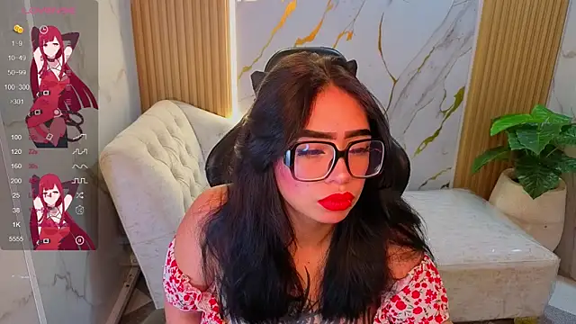 Snapshot of Anni_acker_b chatting on February 5, 1:18 pm Anni acker b online show from February 5, 1:18 pm