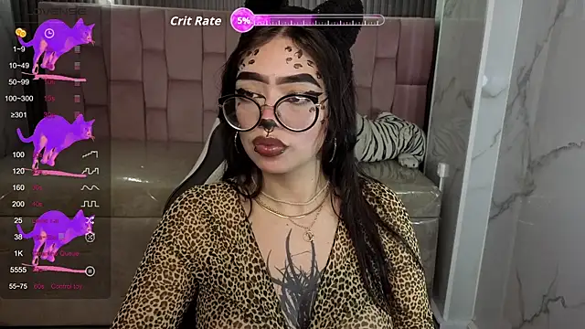 Snapshot of Anni_acker_b chatting on October 15, 1:08 pm Anni acker b online show from October 15, 1:08 pm
