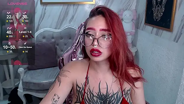 Snapshot of Anni_acker_b chatting on March 13, 10:43 pm Anni acker b online show from March 13, 10:43 pm