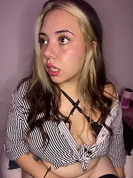  ivyginger online show from February 10, 11:26 pm