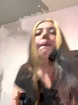 Snapshot of _ivyginger chatting on November 23, 3:16 am ivyginger online show from November 23, 3:16 am