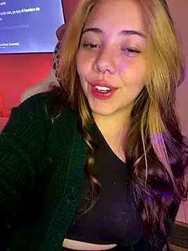 Snapshot of _ivyginger chatting on November 4, 9:18 pm ivyginger online show from November 4, 9:18 pm