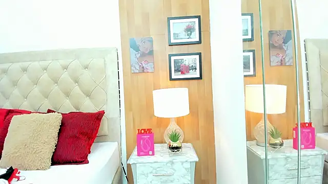 KimberlyBigBoobs online show from October 29, 10:20 pm