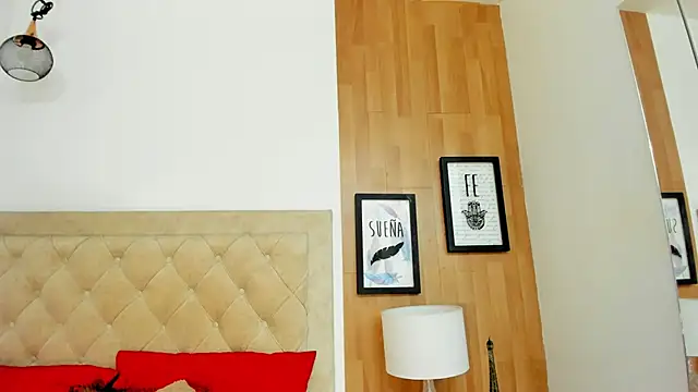 KimberlyBigBoobs online show from September 10, 4:44 am