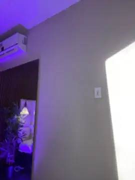 MelanieHillss online show from May 28, 4:42 am