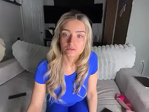 meggsworld online show from April 12, 3:04 pm