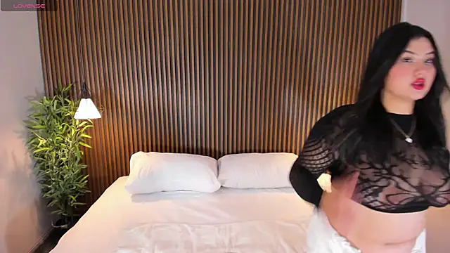 EmilyCortex online show from March 8, 4:45 am