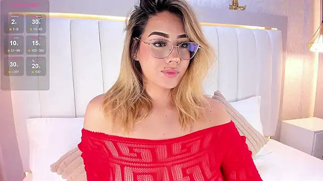 MiaMistrex online show from March 1, 4:15 am