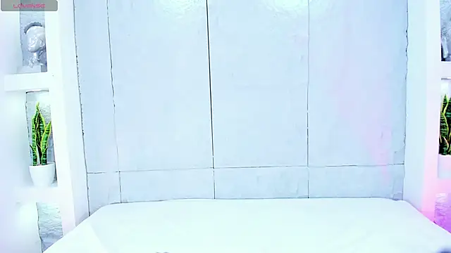 MiaMistrex online show from October 15, 4:44 am