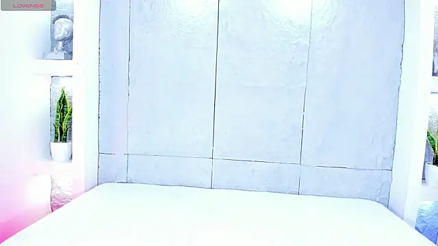 MiaMistrex online show from September 25, 4:40 am