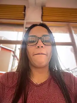 Naatalia online show from February 5, 6:15 pm