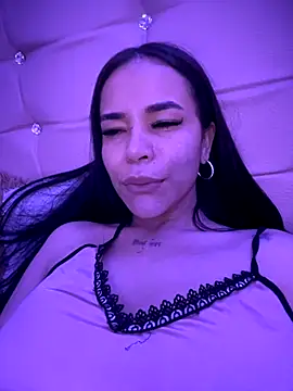 Naatalia online show from November 12, 8:40 am