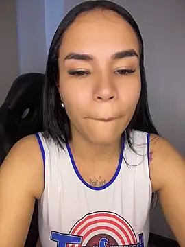 Naatalia online show from April 16, 9:39 pm