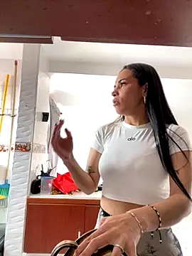 Naatalia online show from November 6, 6:12 pm