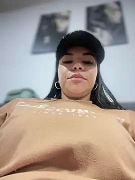 Naatalia online show from November 3, 10:57 pm