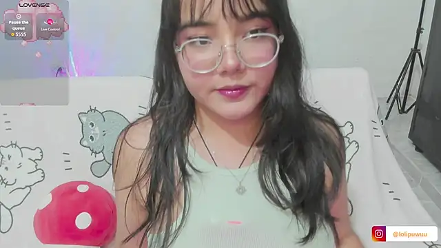 Naoko 7w7 online show from April 1, 1:30 am