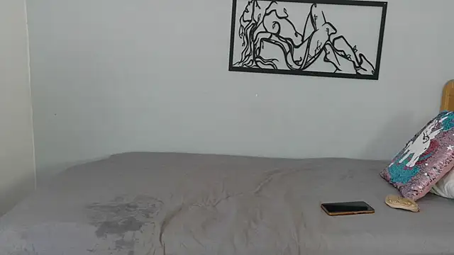 Snapshot of karina-lopez chatting on December 2, 2:52 pm karina-lopez online show from December 2, 2:52 pm