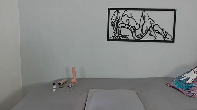 Snapshot of karina-lopez chatting on November 27, 1:55 pm karina-lopez online show from November 27, 1:55 pm