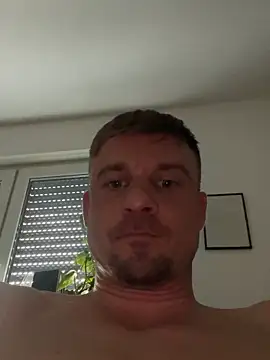 Snapshot of Hagener985 chatting on March 31, 2:08 pm Hagener985 online show from March 31, 2:08 pm