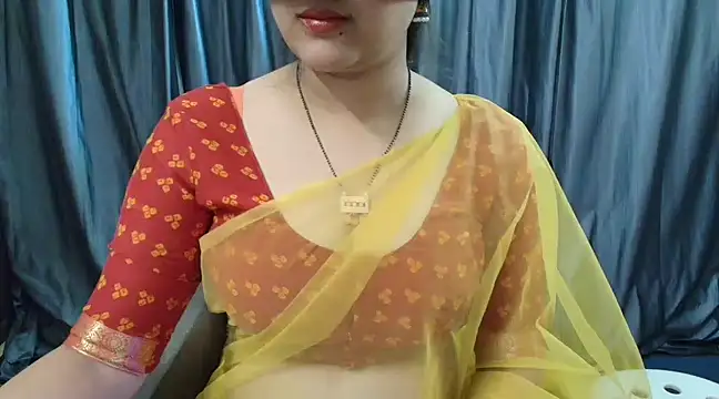 Snapshot of goldiwets chatting on February 18, 1:22 pm goldiwets online show from February 18, 1:22 pm