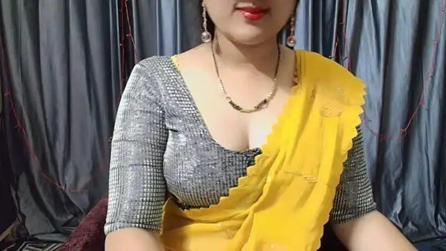 Snapshot of goldiwets chatting on November 1, 5:29 pm goldiwets online show from November 1, 5:29 pm