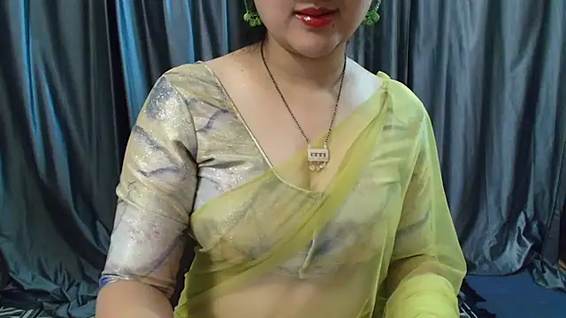 Snapshot of goldiwets chatting on September 12, 4:34 am goldiwets online show from September 12, 4:34 am