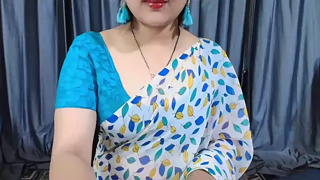 Snapshot of goldiwets chatting on November 28, 3:56 pm goldiwets online show from November 28, 3:56 pm