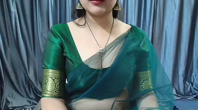 Snapshot of goldiwets chatting on March 2, 6:03 pm goldiwets online show from March 2, 6:03 pm