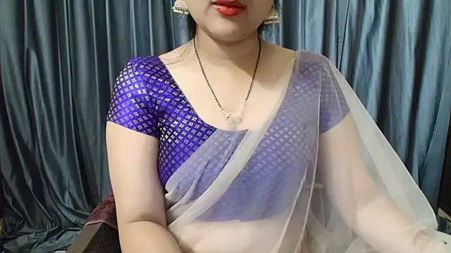 Snapshot of goldiwets chatting on November 5, 3:42 am goldiwets online show from November 5, 3:42 am