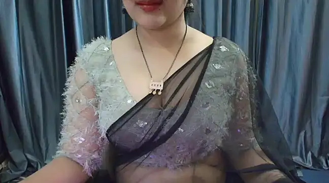 Snapshot of goldiwets chatting on March 22, 6:36 pm goldiwets online show from March 22, 6:36 pm