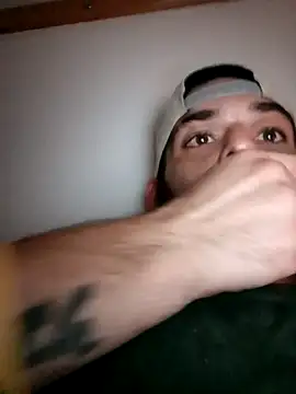 Snapshot of Duhon2317 chatting on February 13, 10:10 pm Duhon2317 online show from February 13, 10:10 pm