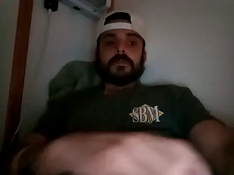 Snapshot of Duhon2317 chatting on February 14, 11:38 pm Duhon2317 online show from February 14, 11:38 pm