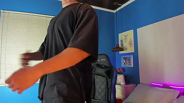 Snapshot of KaryBig3 chatting on March 21, 7:22 am KaryBig3 online show from March 21, 7:22 am