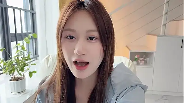 Cassie-20 online show from November 19, 2:22 am