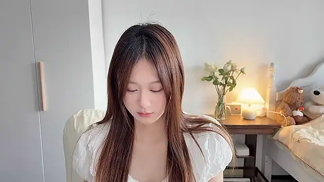 Cassie-20 online show from May 13, 4:41 am