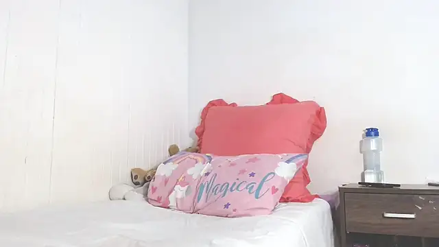 FunHotAssx97 online show from February 4, 3:12 am