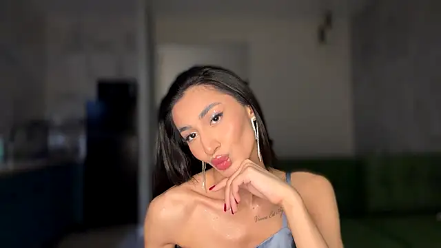 alissadreams online show from November 8, 6:44 pm