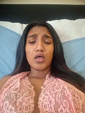 indianpink lips online show from November 7, 11:15 am