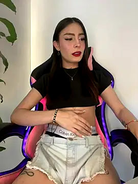 Snapshot of candycami19 chatting on September 24, 9:21 pm candycami19 online show from September 24, 9:21 pm