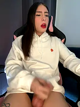 Snapshot of candycami19 chatting on September 28, 4:47 pm candycami19 online show from September 28, 4:47 pm