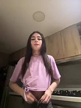 Snapshot of candycami19 chatting on March 5, 7:27 am candycami19 online show from March 5, 7:27 am