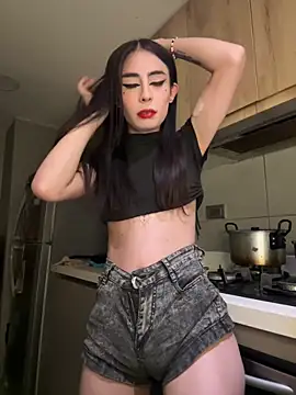 Snapshot of candycami19 chatting on March 19, 8:23 am candycami19 online show from March 19, 8:23 am