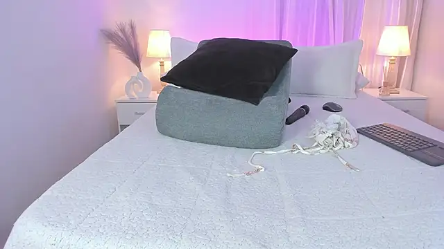 Snapshot of Elizabeth_sarmiento chatting on March 15, 1:19 am Elizabeth sarmiento online show from March 15, 1:19 am