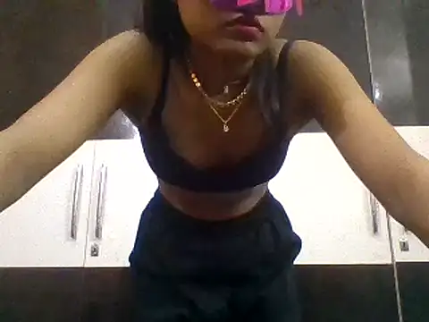 Alisha-1498 online show from March 2, 4:50 am