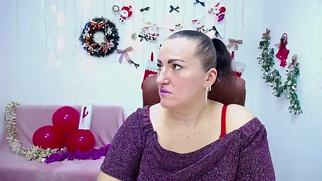 DianaMGG online show from December 19, 6:32 pm