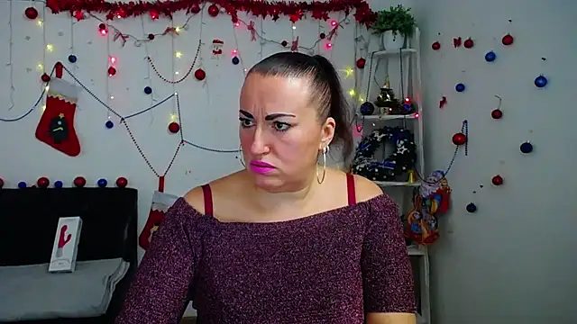 DianaMGG online show from December 5, 7:12 pm