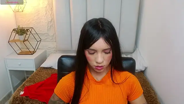 Snapshot of camilah_tk chatting on July 17, 12:13 pm camilah tk online show from July 17, 12:13 pm