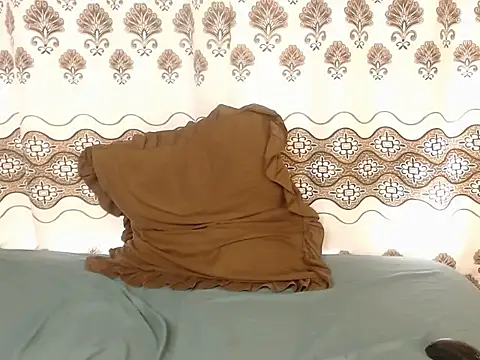 Karishma99  online show from April 16, 12:28 pm